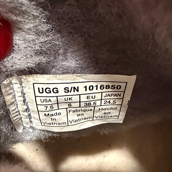 UGG Women's Light Gray Ankle Booties - Picture 5 of 5